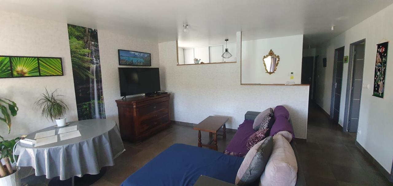2 Vraies Chambres Privees Au Calme Dans Villa De Campagne Plain-Pied 105M2 Avec Piscine A Montfaucon Montfaucon  외부 사진