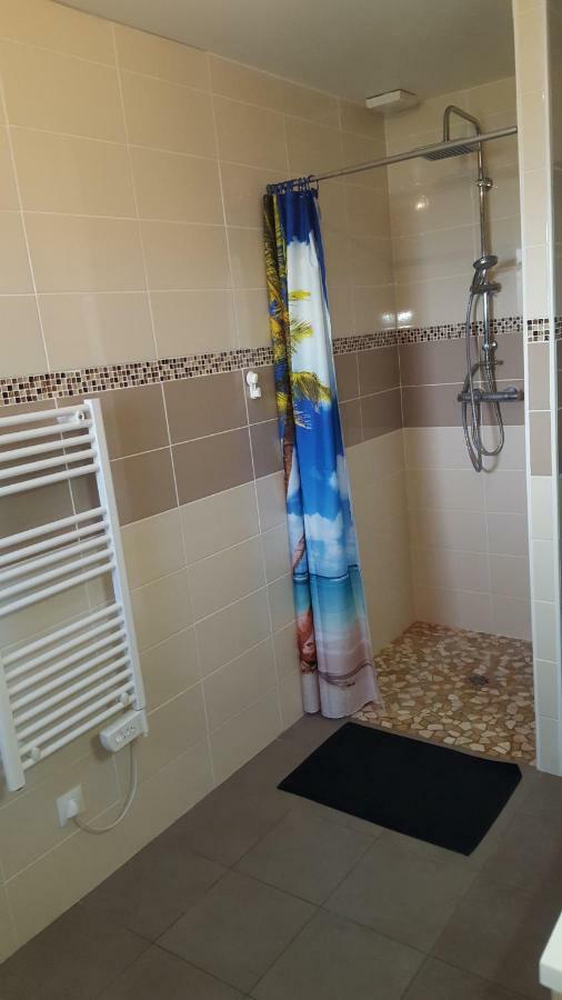 2 Vraies Chambres Privees Au Calme Dans Villa De Campagne Plain-Pied 105M2 Avec Piscine A Montfaucon Montfaucon  외부 사진