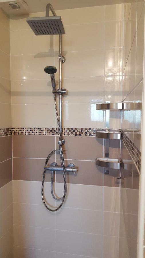 2 Vraies Chambres Privees Au Calme Dans Villa De Campagne Plain-Pied 105M2 Avec Piscine A Montfaucon Montfaucon  외부 사진